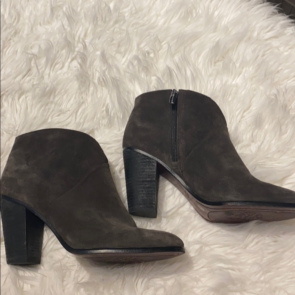 Vince Canuto suede bootie